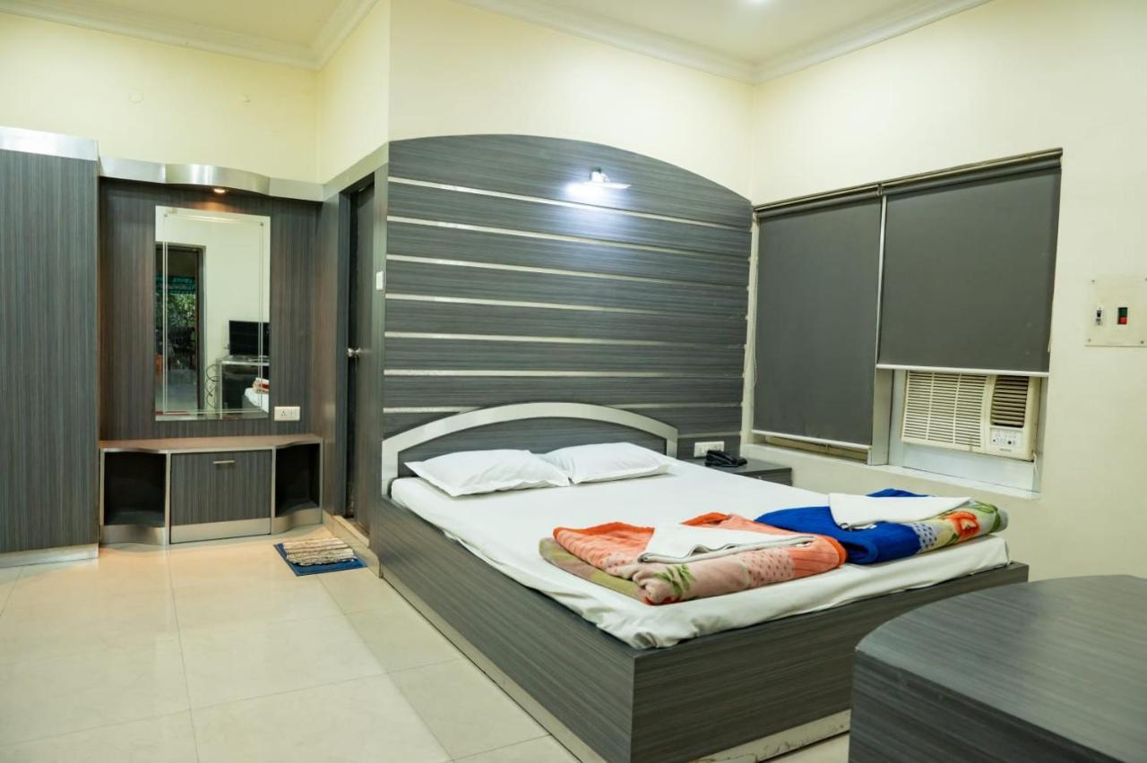 Hotel Komala Vilas Калькутта Экстерьер фото