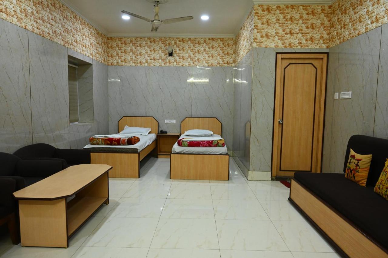 Hotel Komala Vilas Калькутта Экстерьер фото